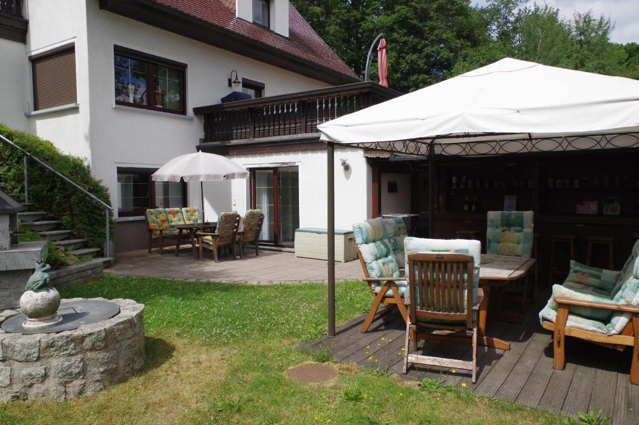 Gaestehaus Gaens - Ferienzimmer Apartman Schirgiswalde-Kirschau Kültér fotó